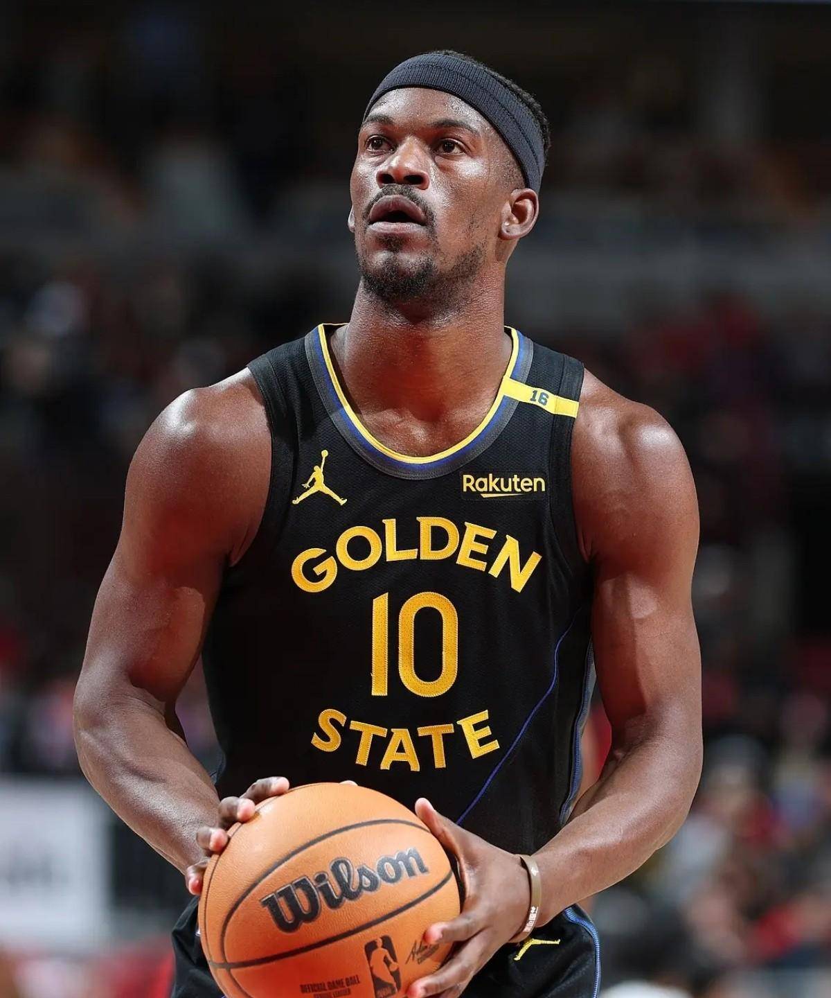 爱游戏娱乐-加拿大男篮血洗勇士B队，利拉德惊艳世界