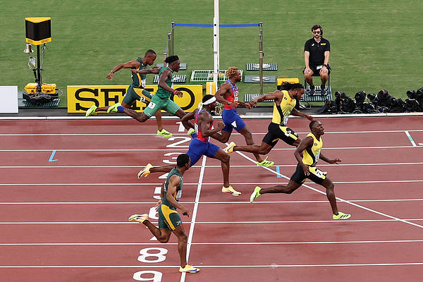 球星爆发!田径赛场再现神级操作 球星爆发!田径赛场再现神级操作