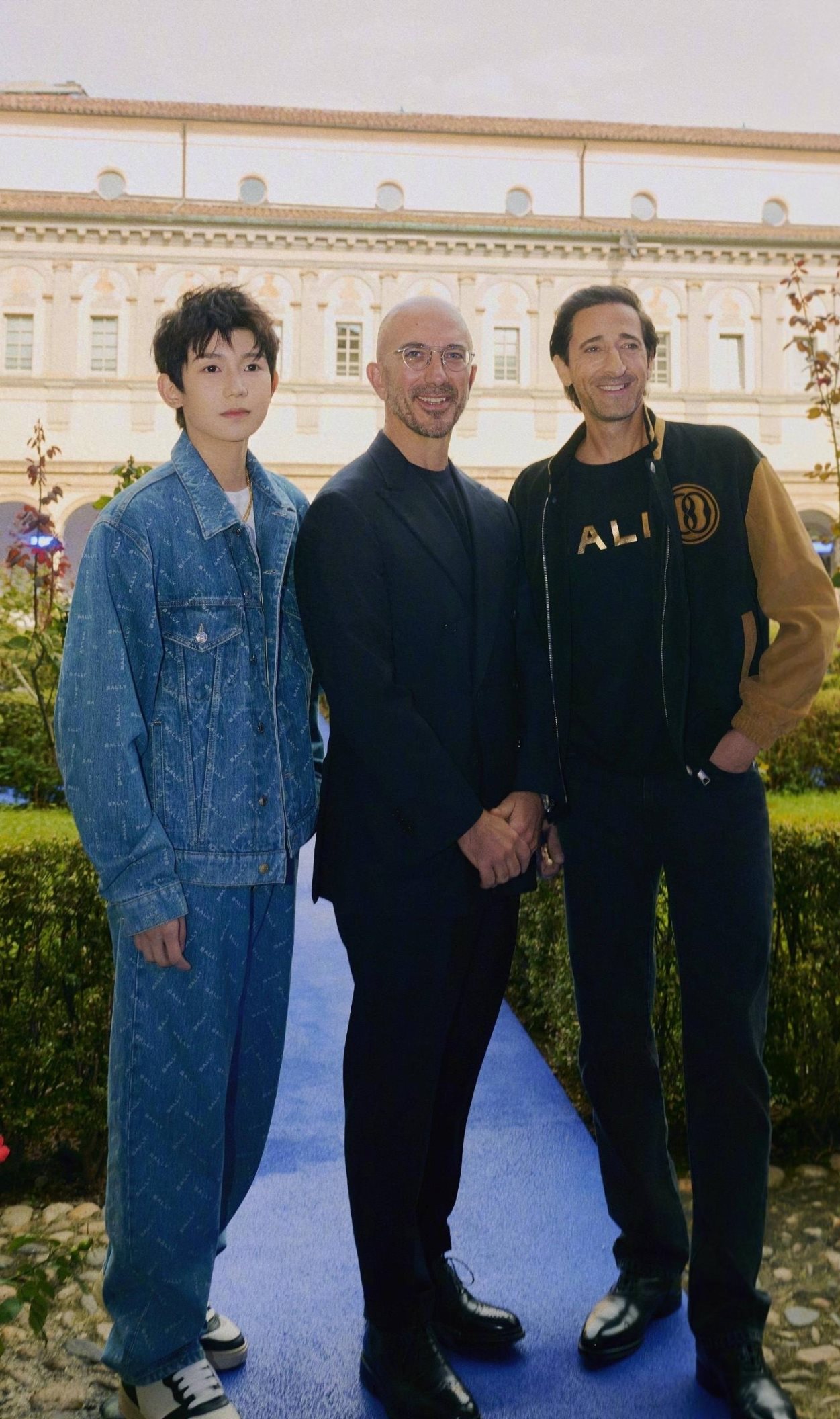 爱游戏官网-全球热议！羽毛球场外八卦引关注的简单介绍