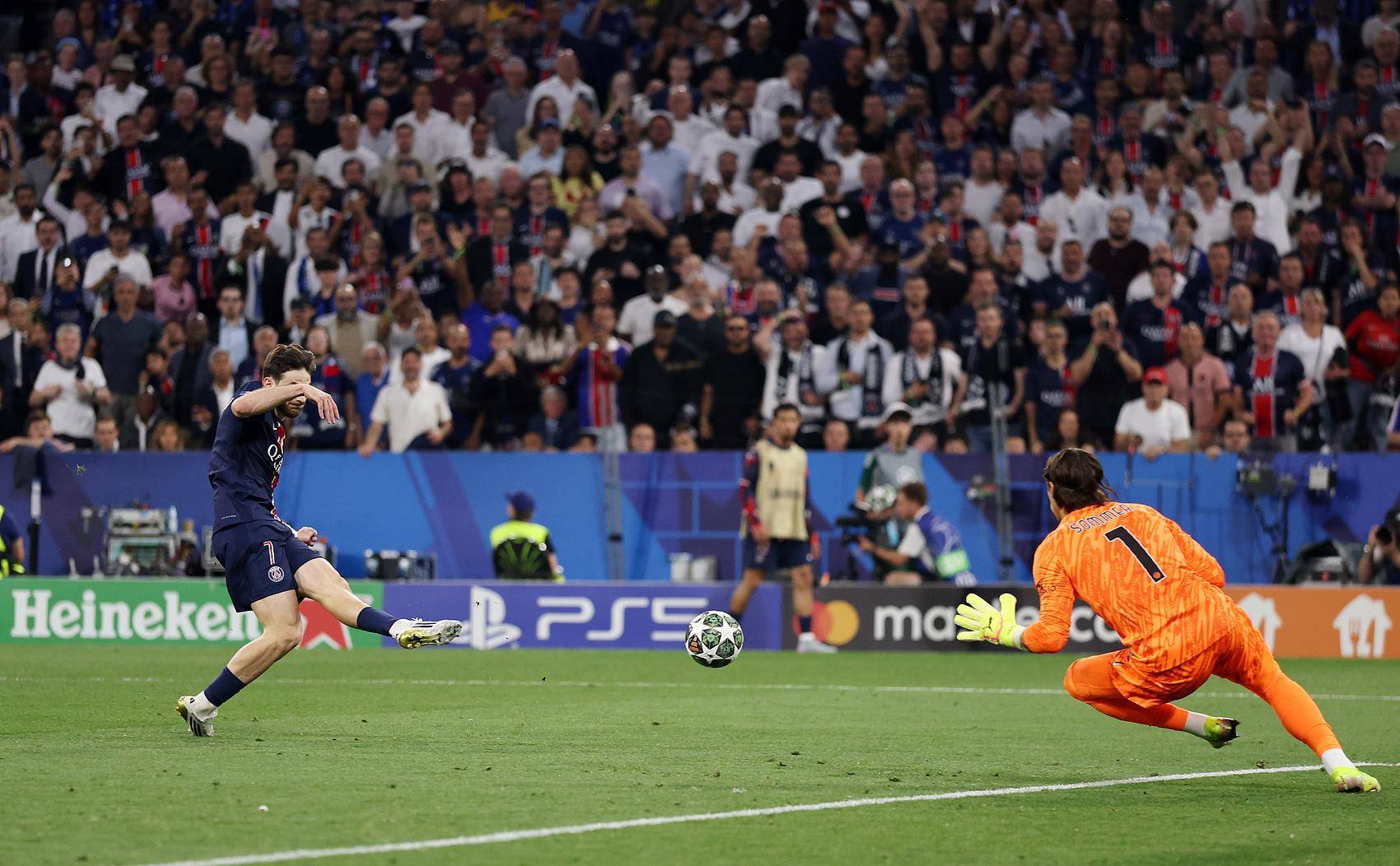 西甲巨头备战欧冠战役，迎接关键一战