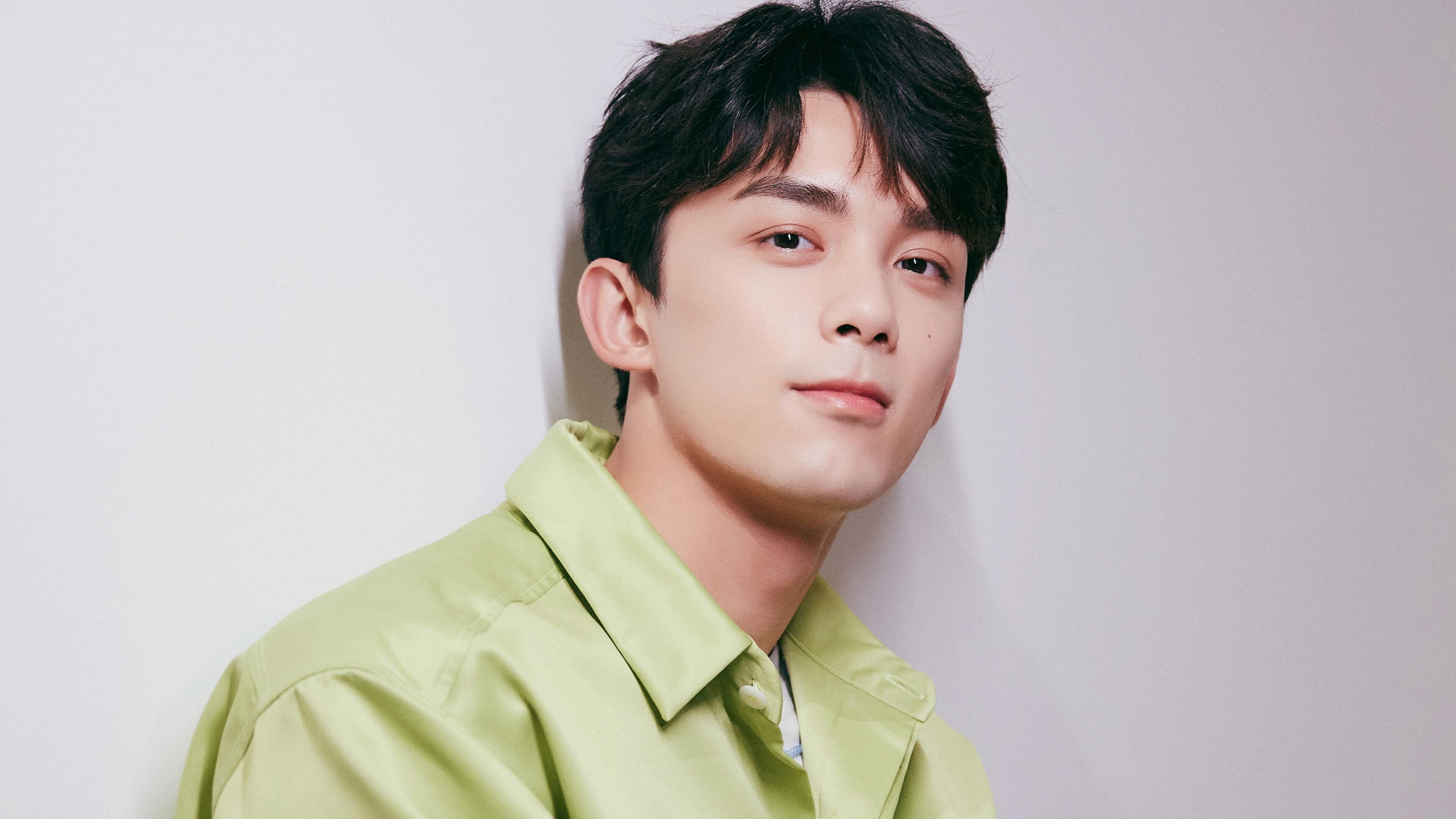 策略迷雾中的逆袭，阿斯顿马丁以精密算計翻盘索伯，维斯塔潘极限艺术惊艳围场