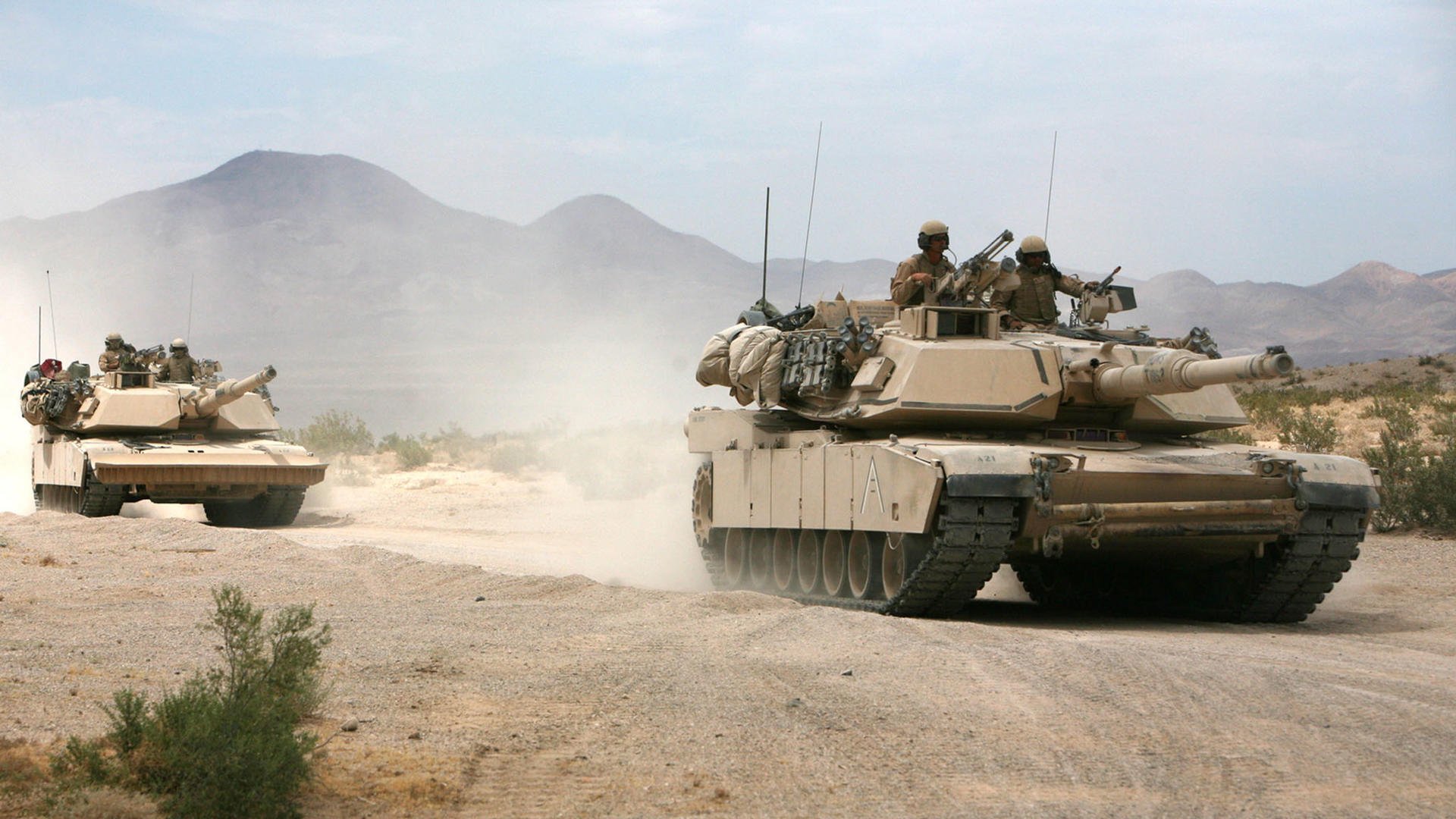 奥运足球关键战,曼联新血阿克用铁血防守锁死乌拉圭