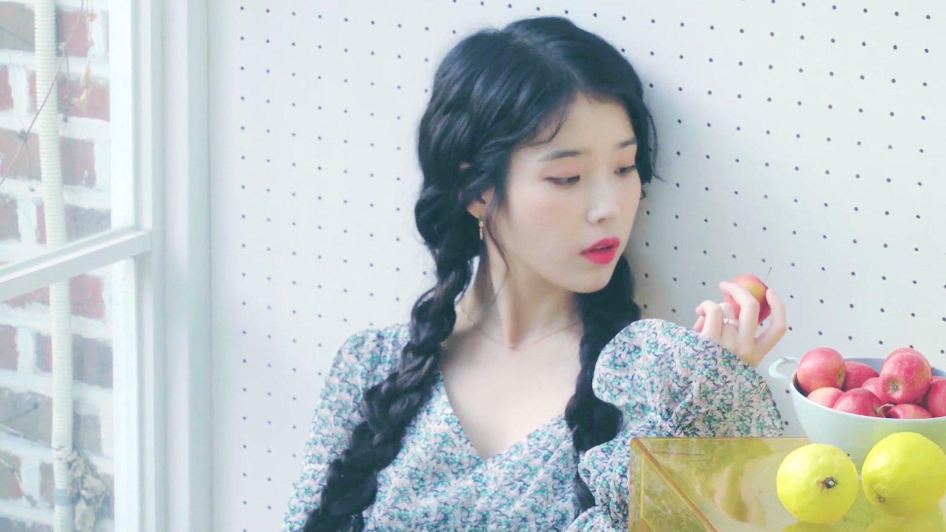 爱游戏下载-双线争冠日，勒沃库森的神迹与火箭的终极韧性