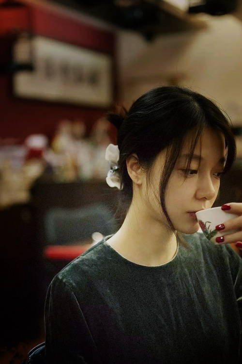 篮球之夜的两种回响，从爵士击溃吉林到马克西的未来预言